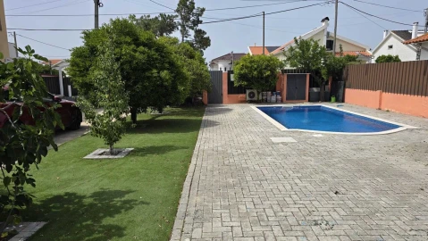 Moradia T5 para Venda em Quinta do Conde