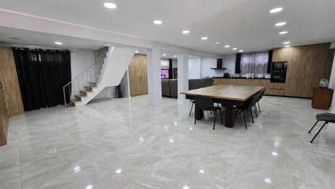 Moradia T5 para Venda em Quinta do Conde