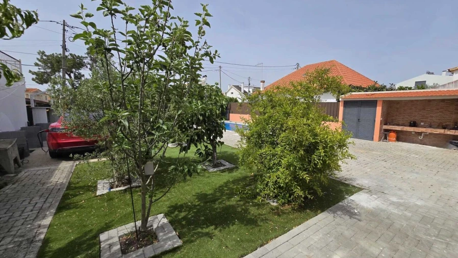 Moradia T5 para Venda em Quinta do Conde Foto 2