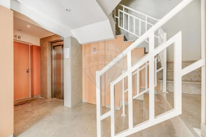 Apartamento T2 para Venda em Misericórdia