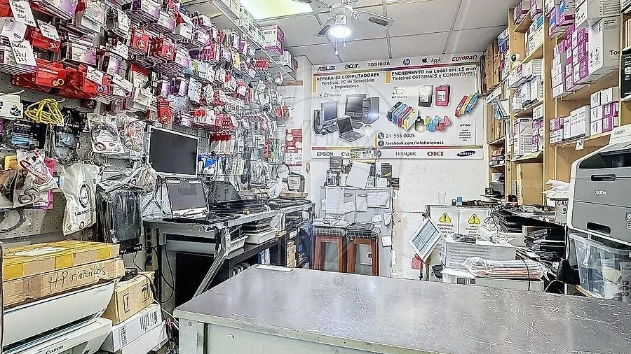 Loja para Arrendamento em Camarate, Unhos e Apelação