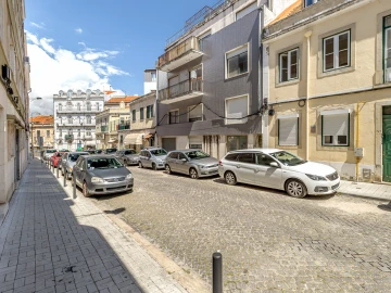 Prédio para Venda em Campolide