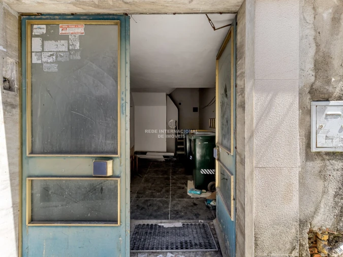 Prédio para Venda em Campolide Foto 7