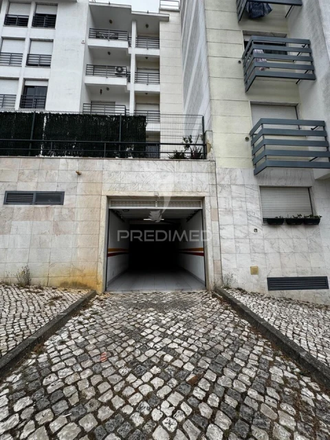 Apartamento T2 para Venda em Mina de Água