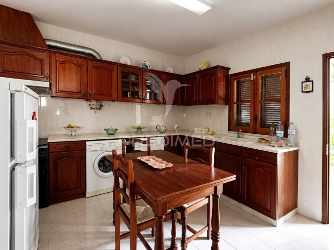 Moradia T3 para Venda em Quelfes Foto 4