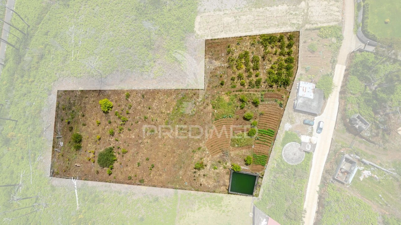 Terreno para Venda em Fajã da Ovelha Foto 1