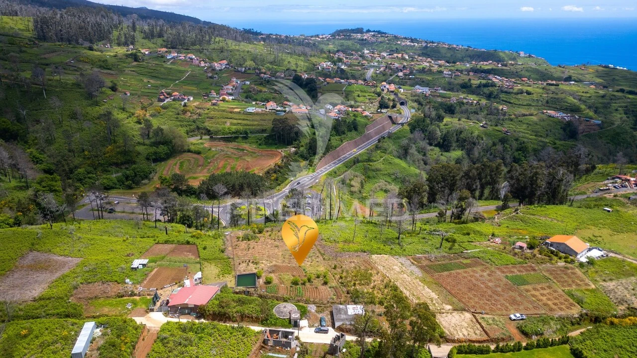 Terreno para Venda em Fajã da Ovelha Foto 3