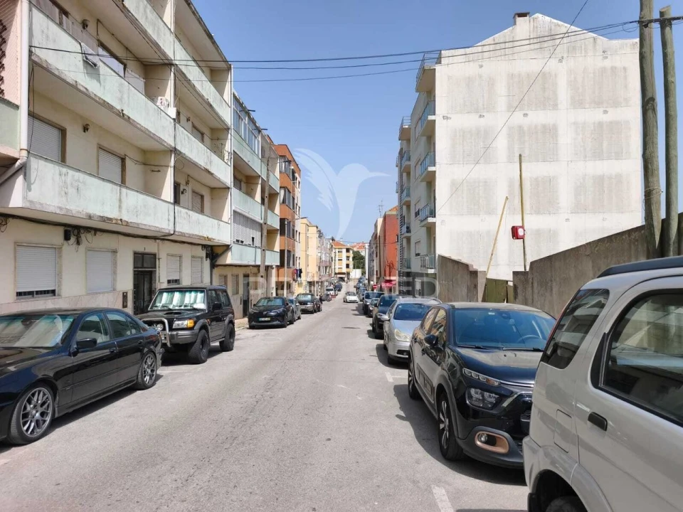 Apartamento T3 para Venda em Seixal, Arrentela e Aldeia de Paio Pires Foto 26