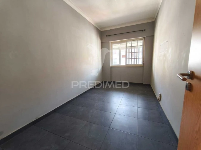 Apartamento T3 para Venda em Seixal, Arrentela e Aldeia de Paio Pires Foto 14
