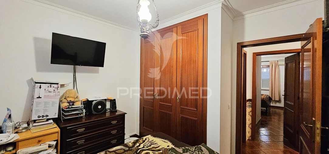 Apartamento T3 para Venda em Sé e São Lourenço Foto 5