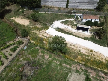 Moradia T2 para Venda em Marvila, Ribeira Santarém, São Salvador, São Nicolau