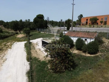 Moradia T2 para Venda em Marvila, Ribeira Santarém, São Salvador, São Nicolau