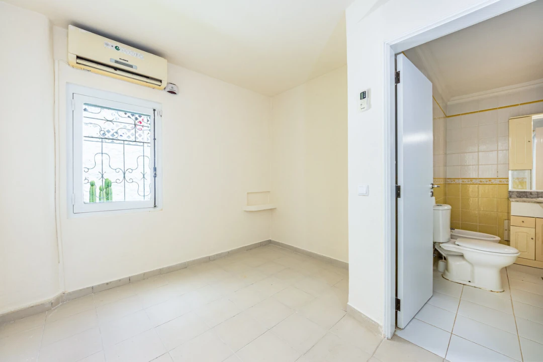 Moradia T4 para Venda em Albufeira e Olhos de Água Foto 25
