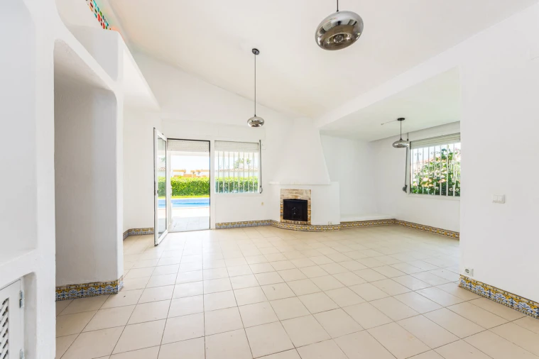 Moradia T4 para Venda em Albufeira e Olhos de Água Foto 16