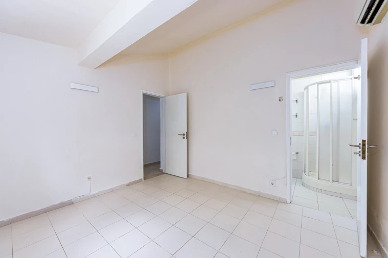 Moradia T4 para Venda em Albufeira e Olhos de Água Foto 28