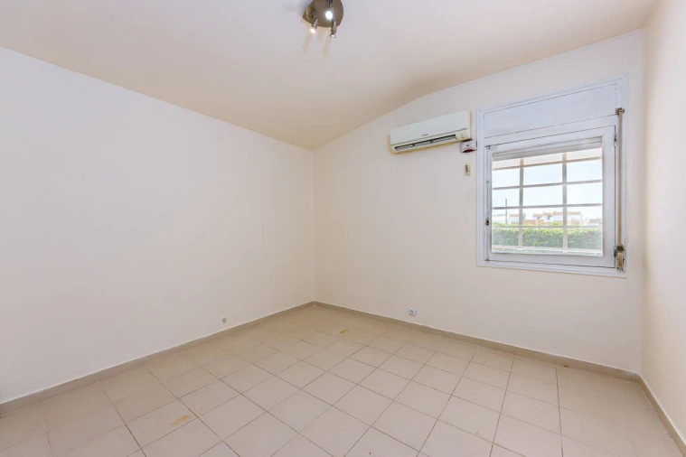 Moradia T4 para Venda em Albufeira e Olhos de Água Foto 30