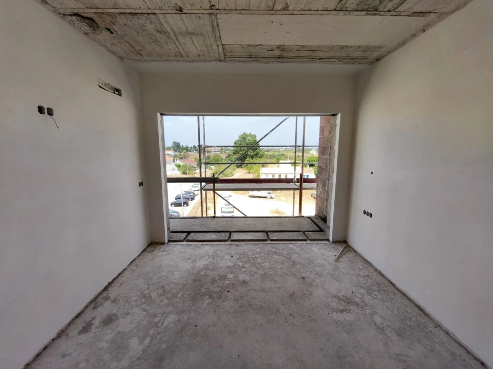 Apartamento T3 para Venda em Alcantarilha e Pêra Foto 10