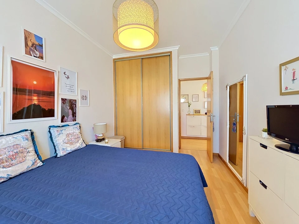 Apartamento T2 para Venda em Portimão Foto 11