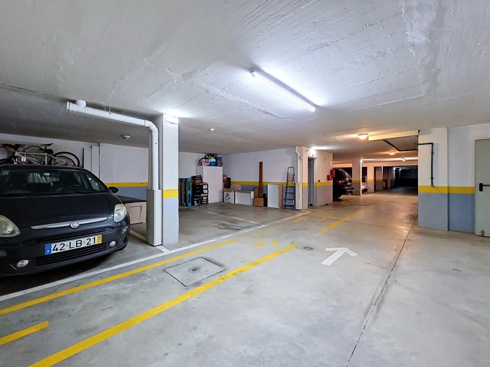 Apartamento T2 para Venda em Portimão Foto 19