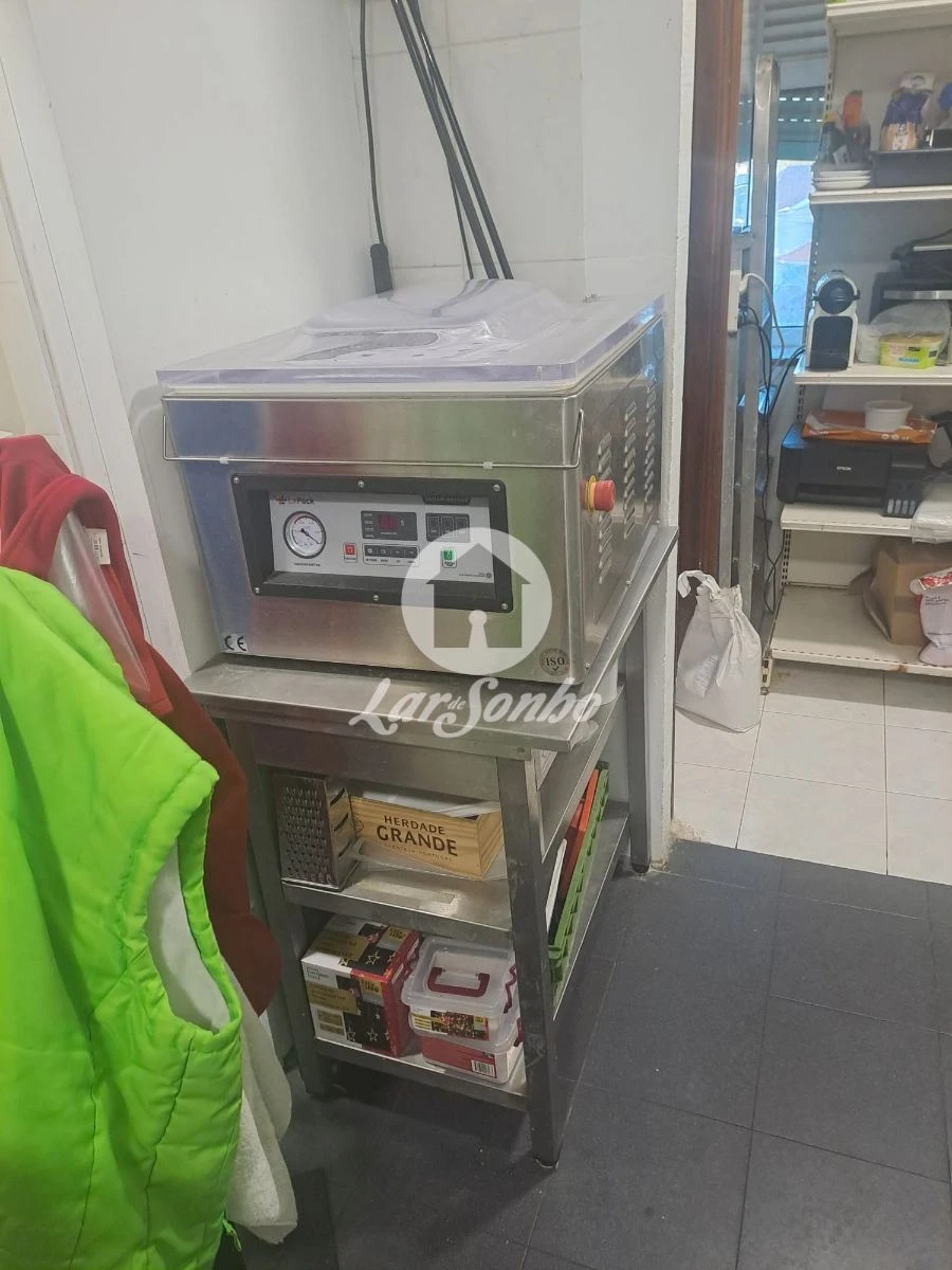 Loja para Trespasse em Fânzeres e São Pedro da Cova Foto 9