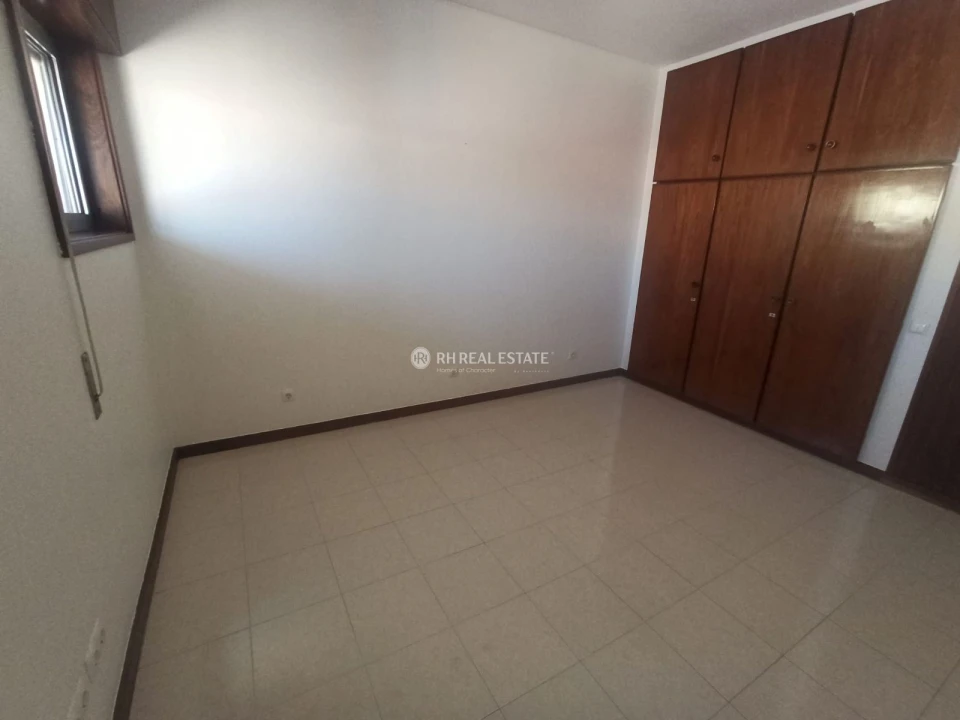 Apartamento T2 para Arrendamento em Buarcos Foto 3