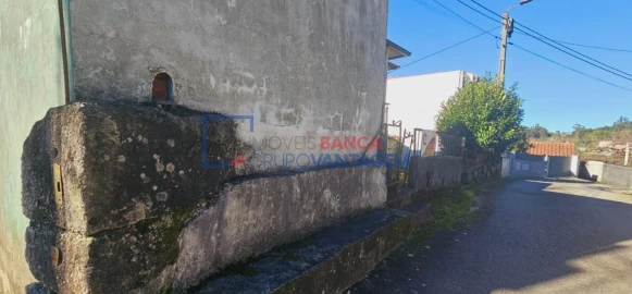 Moradia T3 para Venda em Revelhe