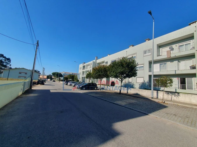 Apartamento T2 para Venda em Canelas Foto 14