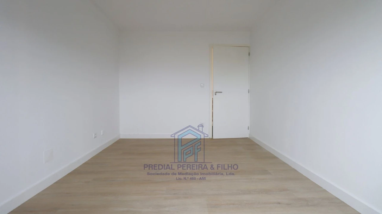 Apartamento T2 para Venda em Rio Tinto Foto 13