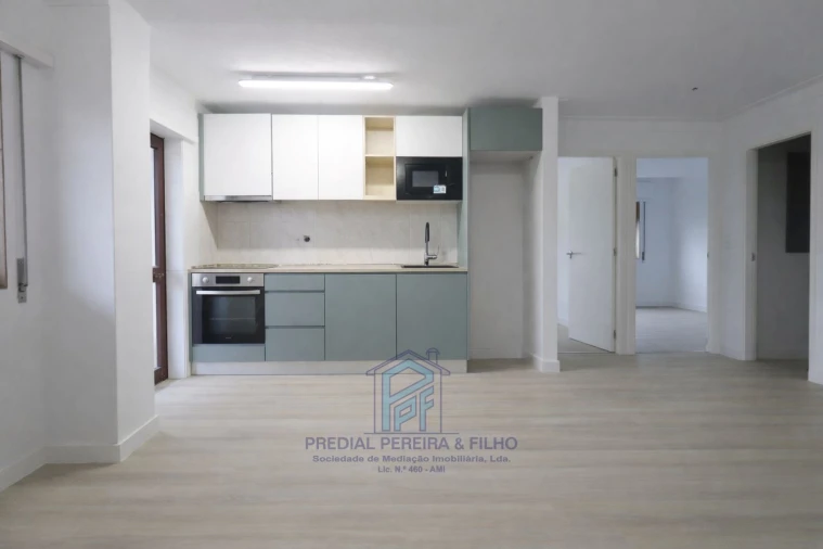 Apartamento T2 para Venda em Rio Tinto Foto 2