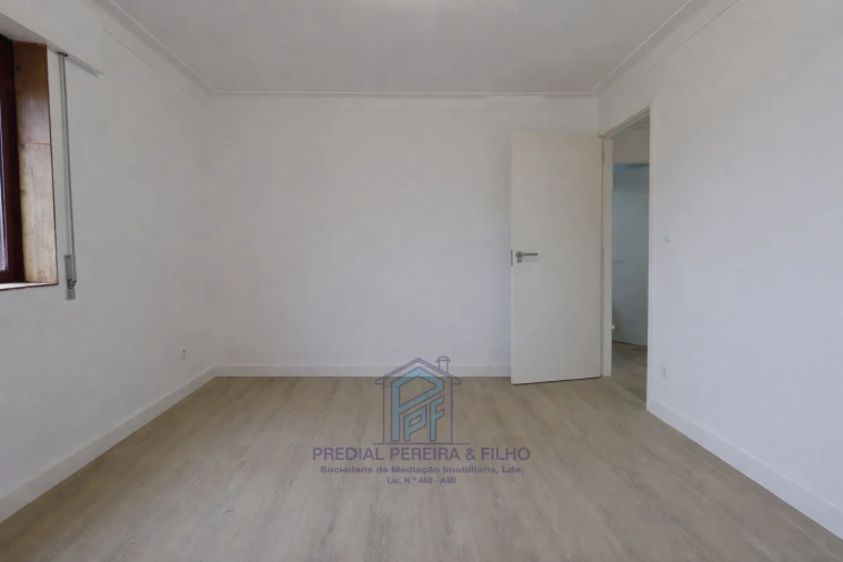 Apartamento T2 para Venda em Rio Tinto Foto 9