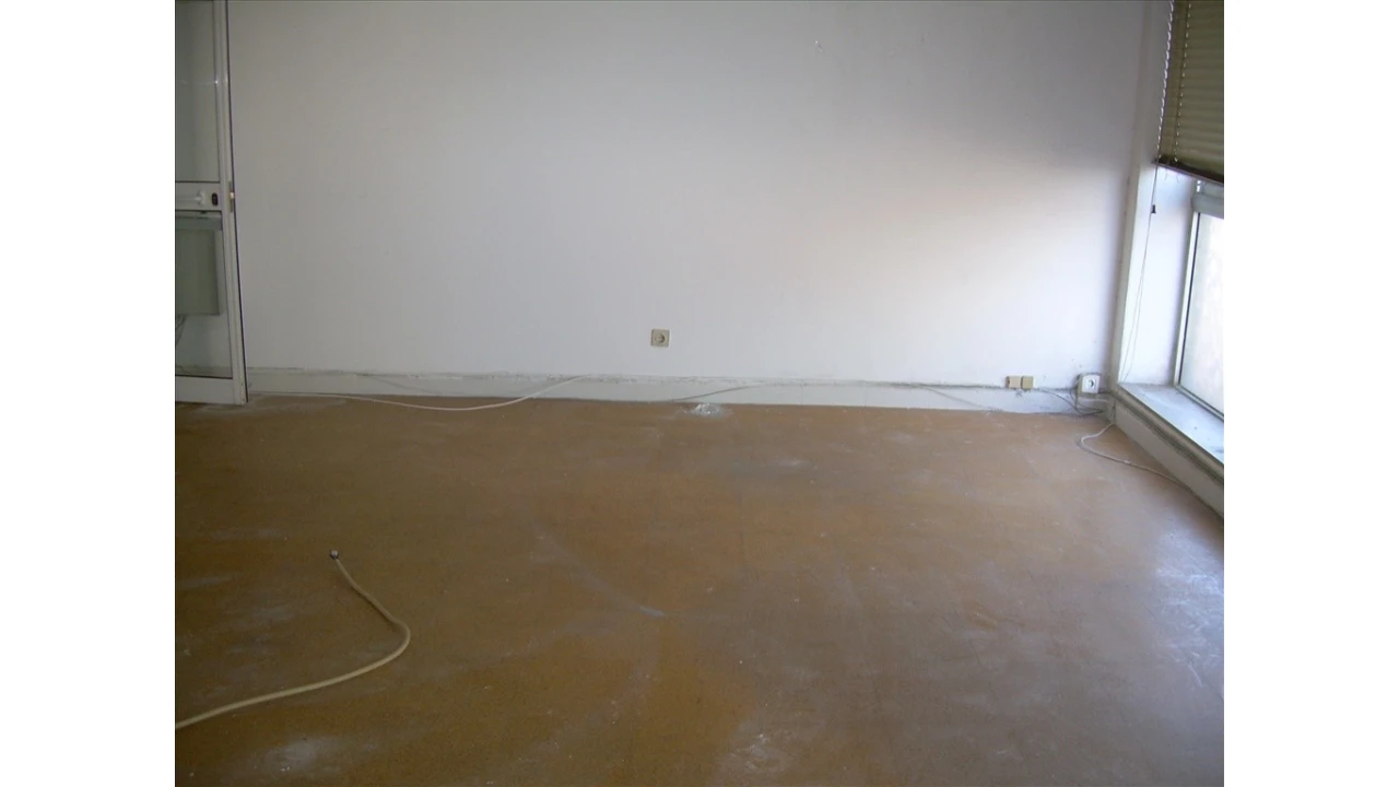 Loja para Arrendamento em Almada, Cova da Piedade, Pragal e Cacilhas Foto 4