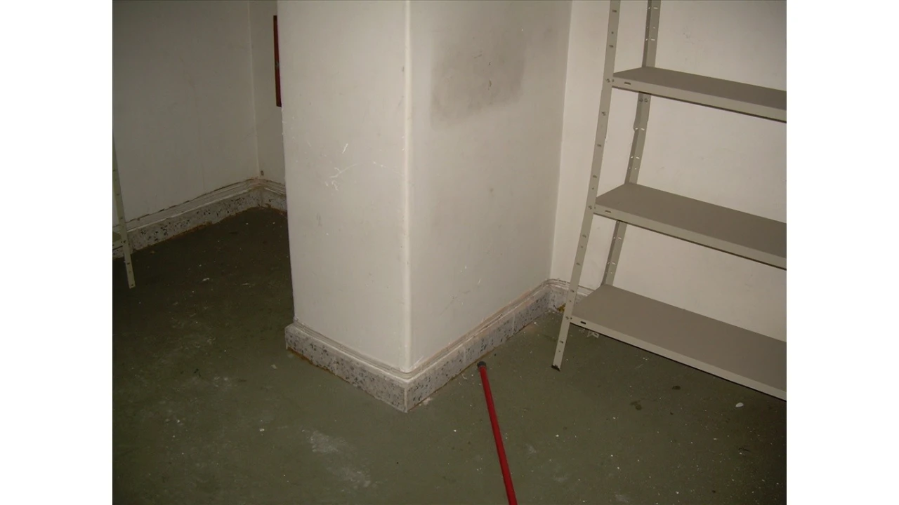 Loja para Arrendamento em Almada, Cova da Piedade, Pragal e Cacilhas Foto 8