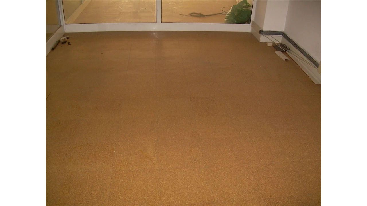 Loja para Arrendamento em Almada, Cova da Piedade, Pragal e Cacilhas Foto 7