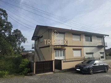 Moradia T3 para Venda em Castêlo da Maia