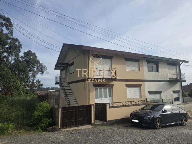 Moradia T3 para Venda em Castêlo da Maia Foto 2