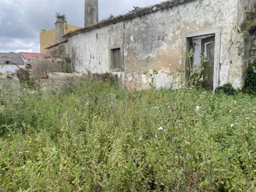 Moradia T4 para Venda em Atouguia da Baleia