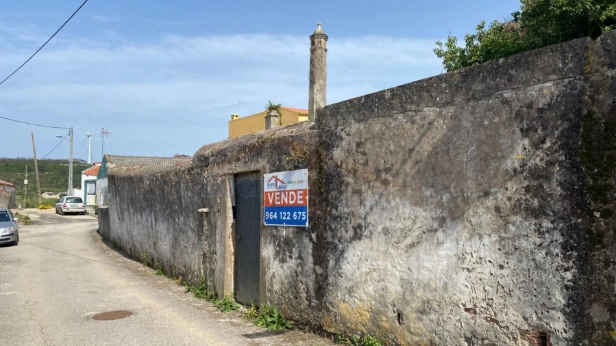 Moradia T4 para Venda em Atouguia da Baleia Foto 3