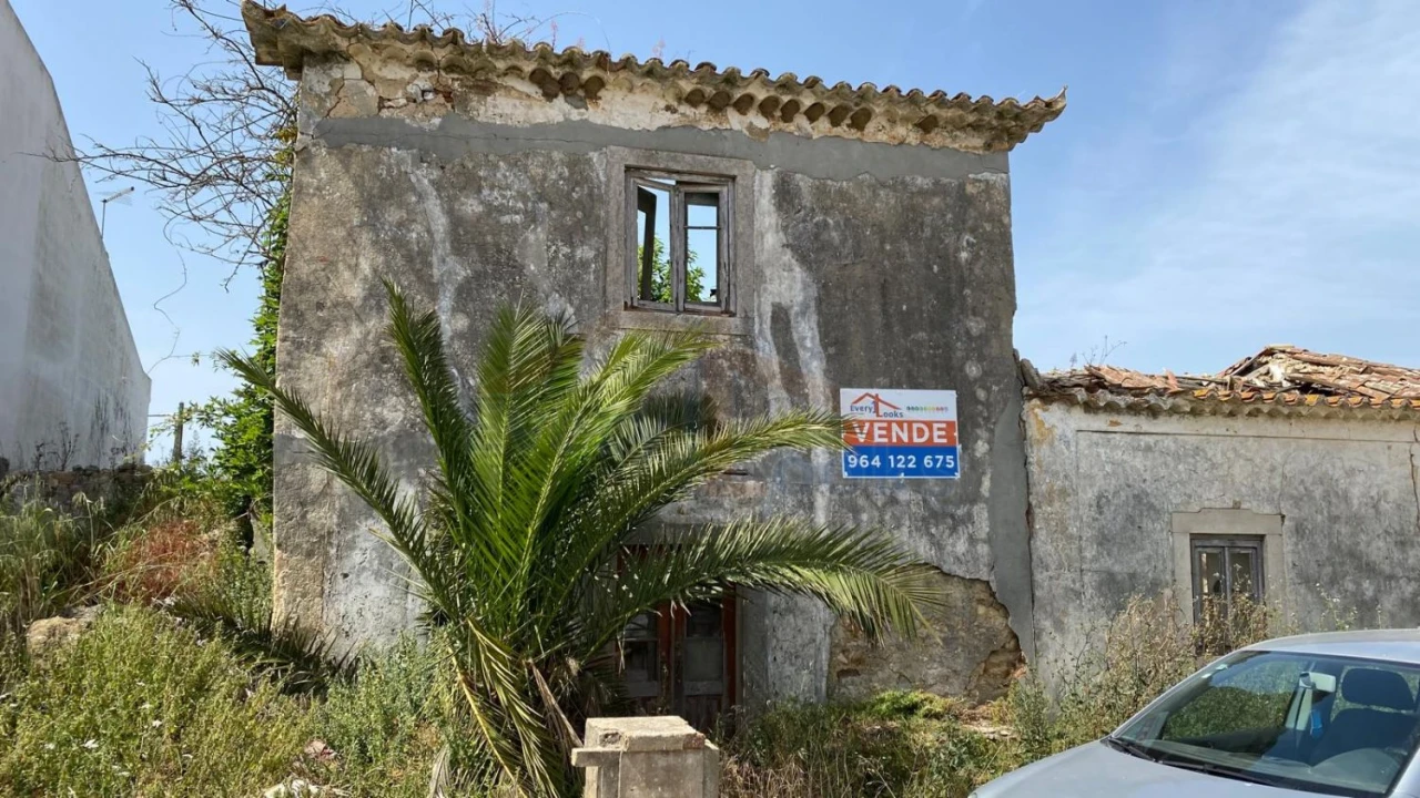 Moradia T4 para Venda em Atouguia da Baleia Foto 2