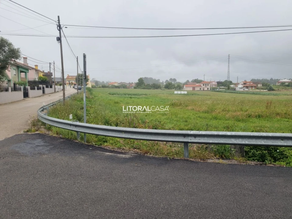 Terreno para Venda em Eixo e Eirol Foto 4