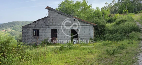Moradia T3 para Venda em Rossas