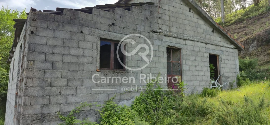 Moradia T3 para Venda em Rossas Foto 5