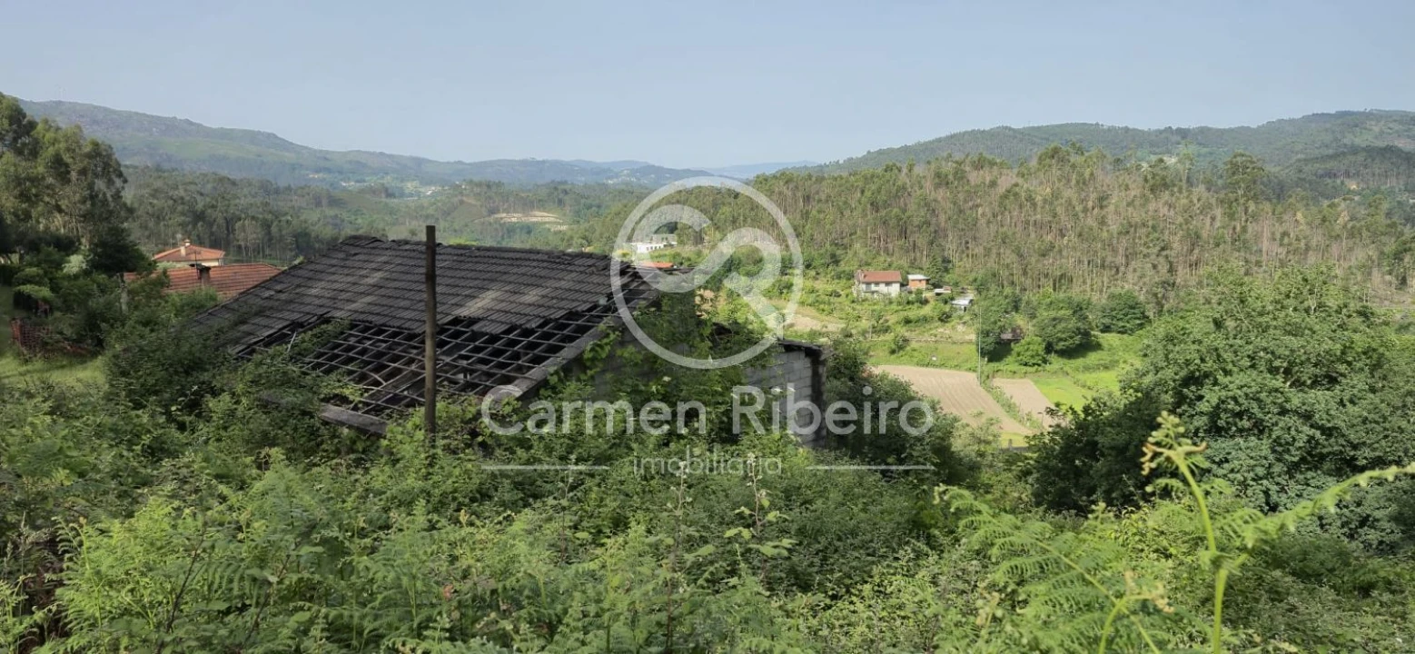Moradia T3 para Venda em Rossas Foto 7