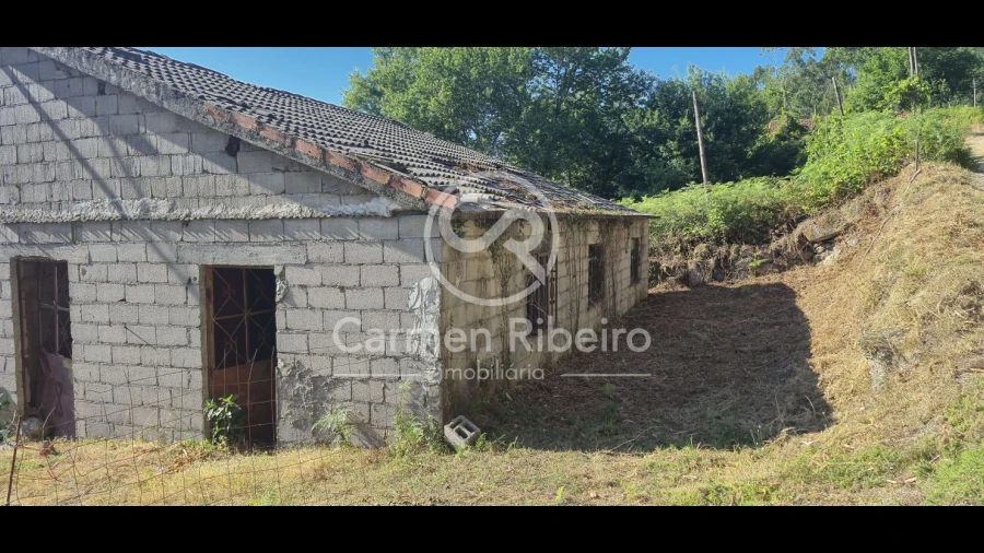 Moradia T3 para Venda em Rossas
