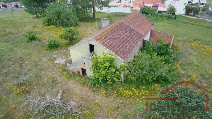 Moradia T2 para Venda em Lamas e Cercal Foto 3