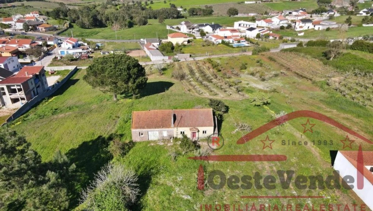Moradia T2 para Venda em Lamas e Cercal Foto 8