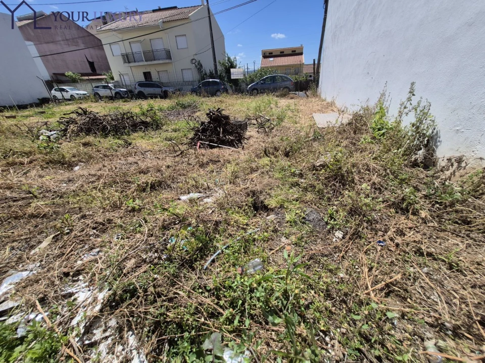 Terreno para Venda em Pontinha e Famões Foto 9