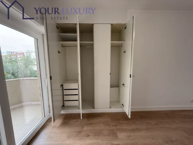 Apartamento T3 para Venda em São Domingos de Benfica Foto 15