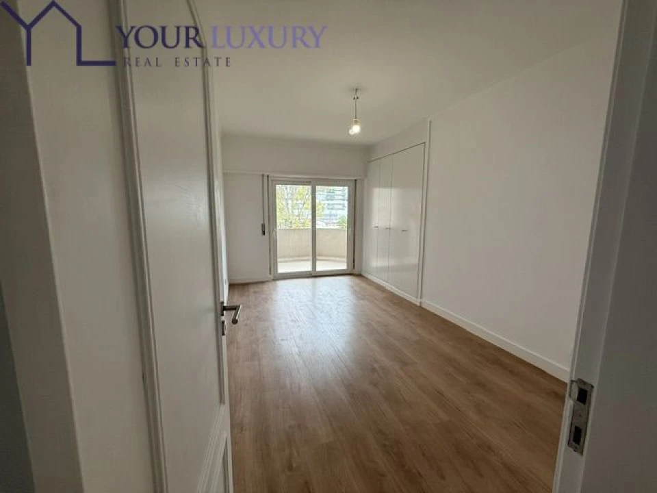 Apartamento T3 para Venda em São Domingos de Benfica Foto 12