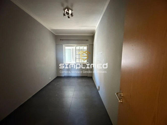 Apartamento T3 para Venda em Seixal, Arrentela e Aldeia de Paio Pires Foto 11