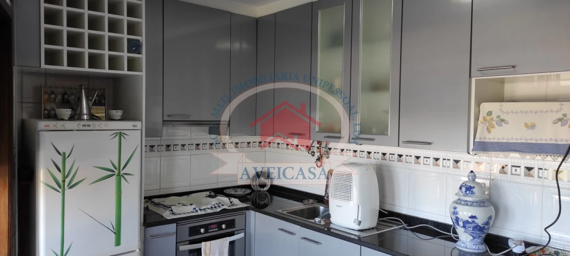 Apartamento T3 para Venda em Glória e Vera Cruz Foto 2